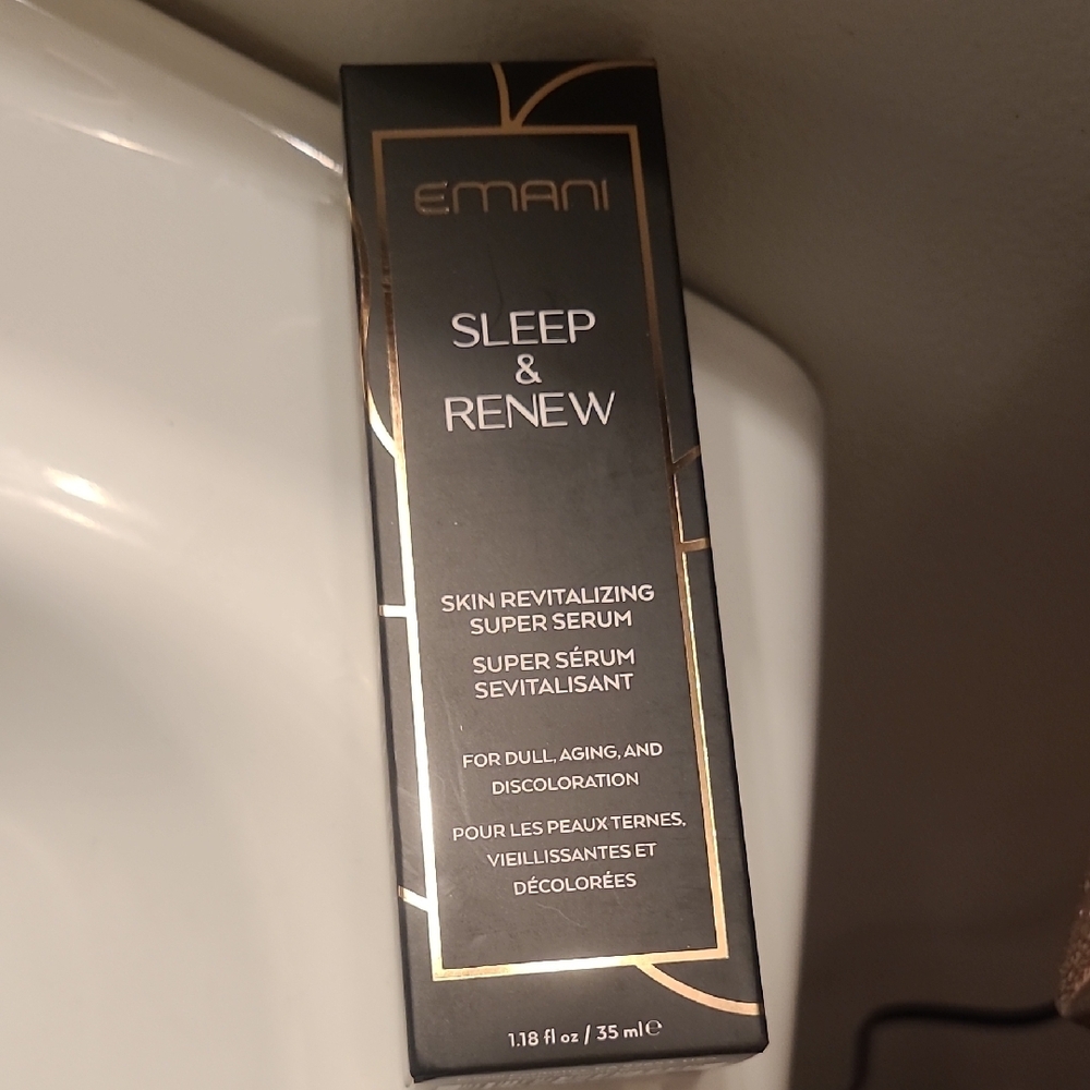 Sleep & Renew Skin Revitalizing Super Serum - Black and Gold
